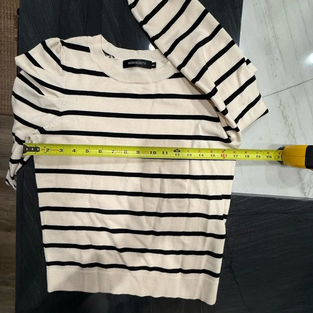 Elegant Striped Long Sleeve Top - Black & White - Picture 4 of 8